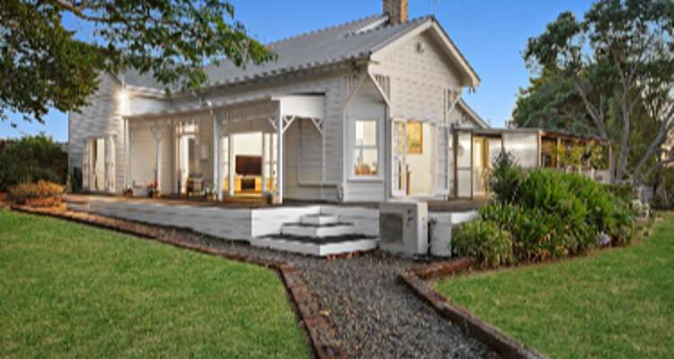 2334 Buckland Road_0