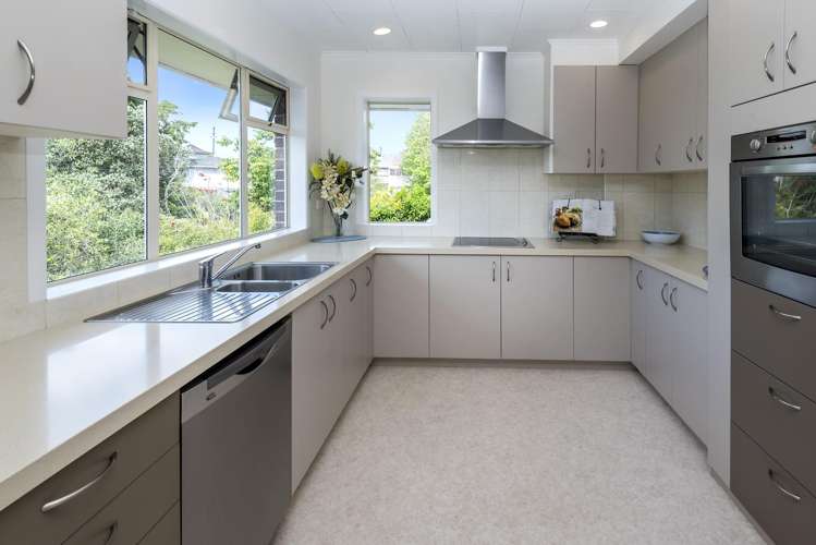 72 Pah Road Cockle Bay_9