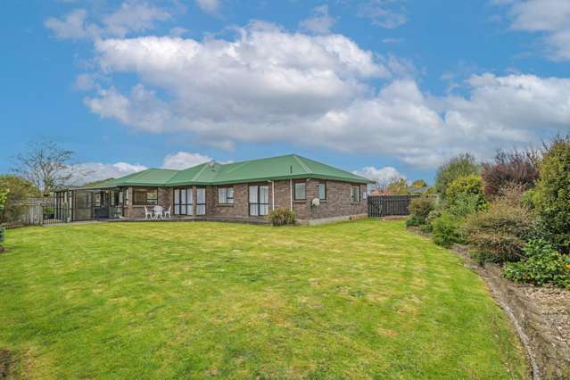 Family living in Milson - beautifully kept