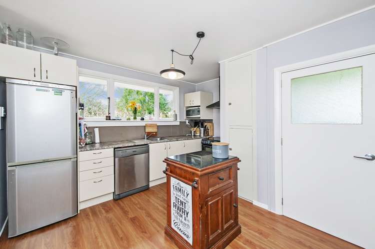 77 Gordon Street Southbridge_10