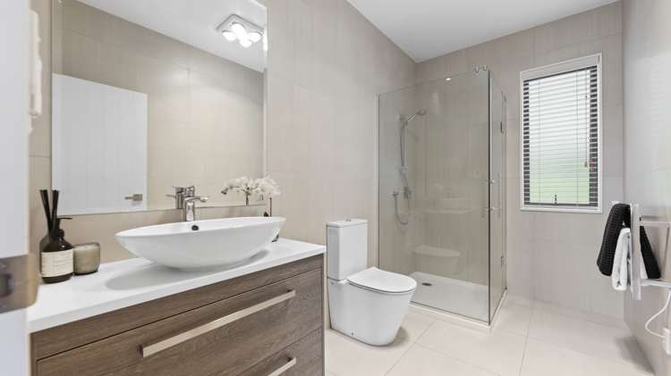 89d William Bayes Place Red Beach_29