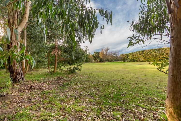 522 Two Chain Road Burnham_24