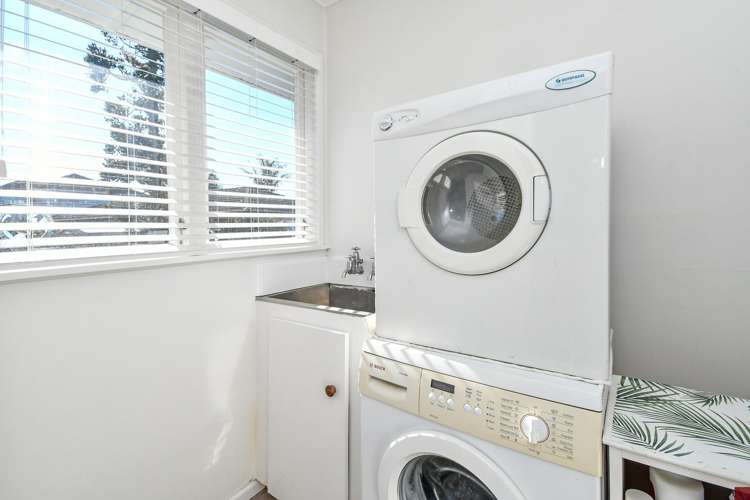 5 Grimshaw Place Henderson_16
