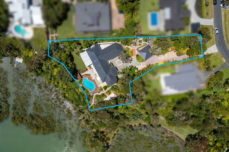 14 Oscar Road Greenhithe_9