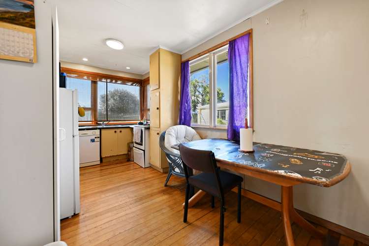 27 Halberg Crescent Chartwell_2