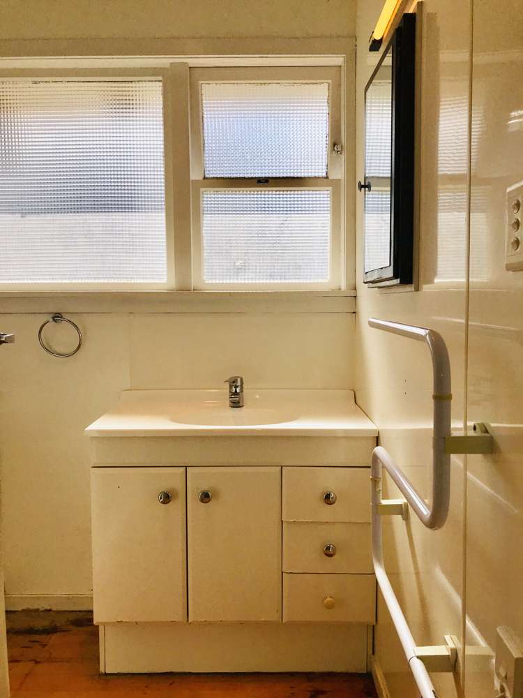 2/11 Waipuna Road Mount Wellington_5