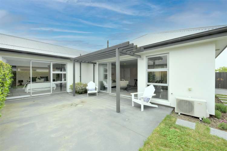 19 Farnborough Way Rolleston_1