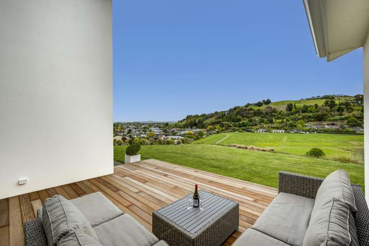 4 Ridgeway Terrace Taradale_18