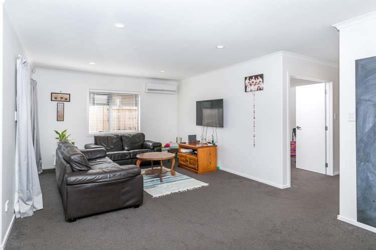 2 Blackwood Crescent Glenview_5