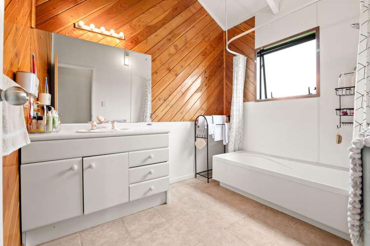 4 Tupelo Street Pukete_20