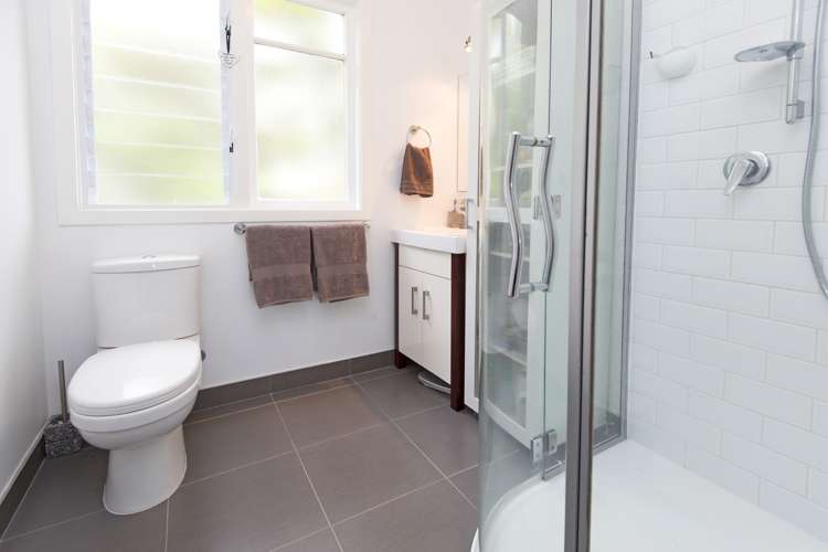 49 Langton Road Stanmore Bay_11