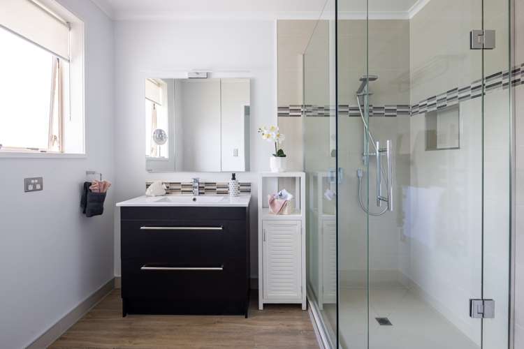 115 Delamare Road Pukete_11