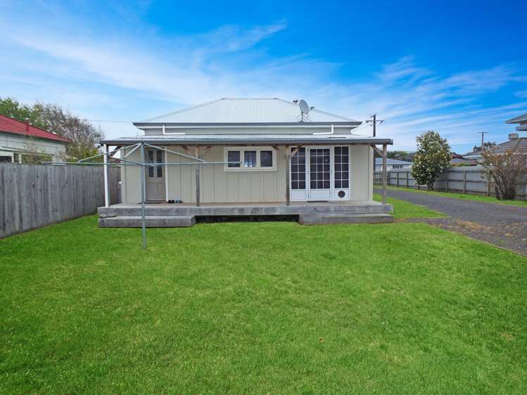 37 Cook Street Foxton_16