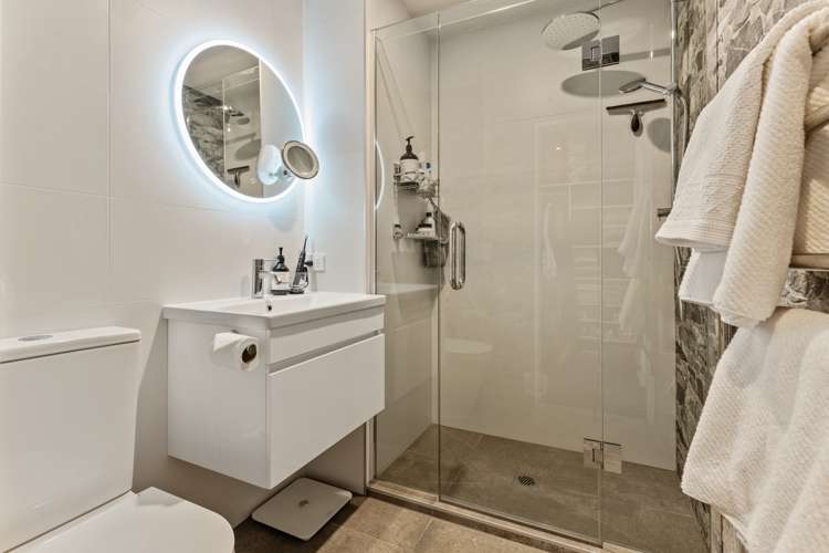 27 Eminence Drive Northwood_9