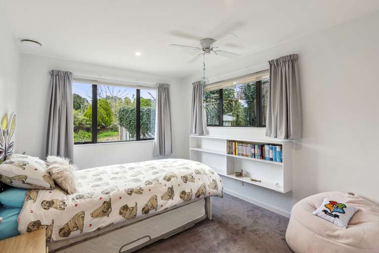 34 Renown Road Raumati South_16