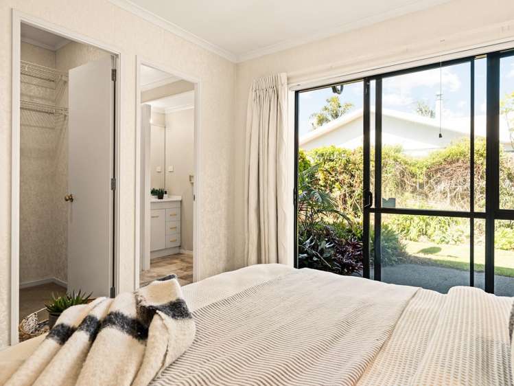 2 Luculia Drive Mt Maunganui_12