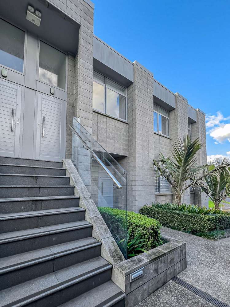 429 Murphys Road Flat Bush_13