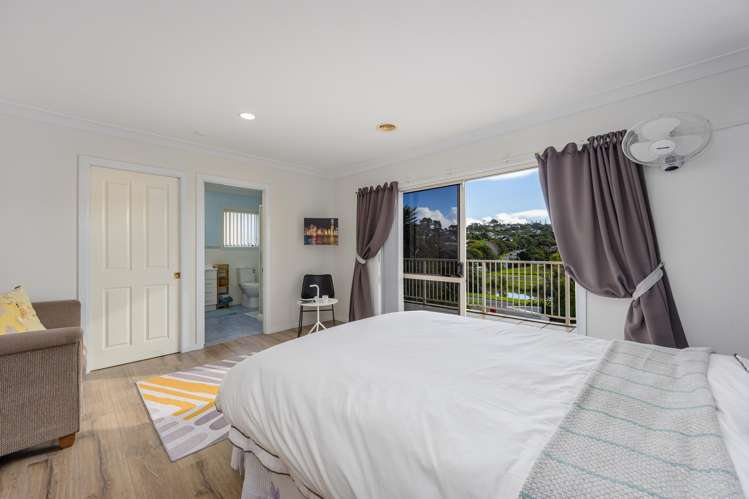 8 Greenway Rise Gulf Harbour_21