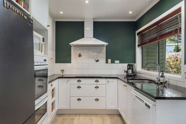 21 Mawson Avenue Torbay_4