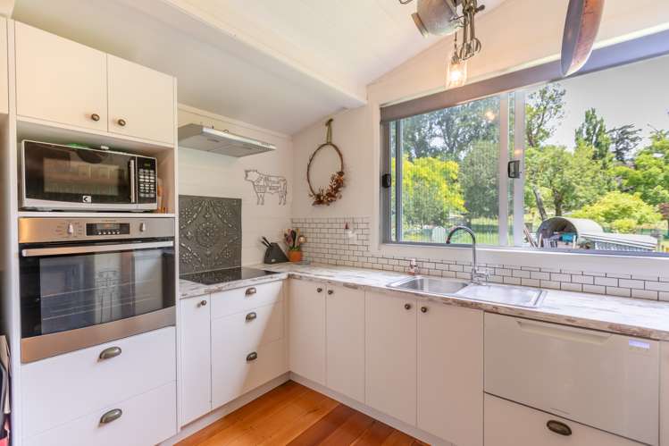 3477 Porangahau Road Porangahau_5