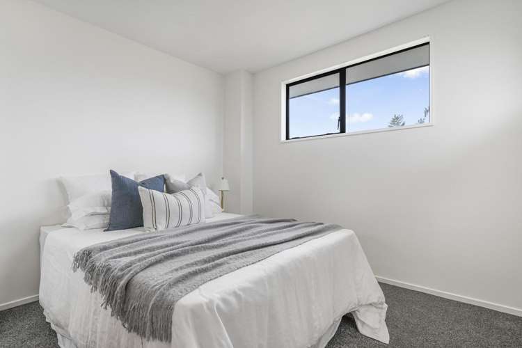 2B Barclay Place Burwood_10