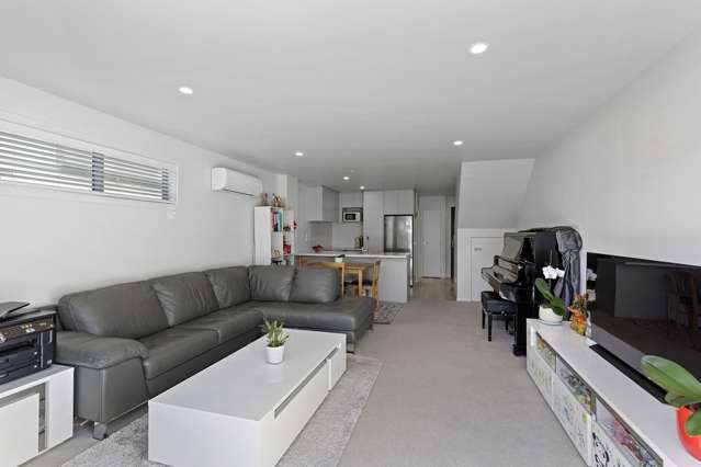 1115c High Street Taita_2