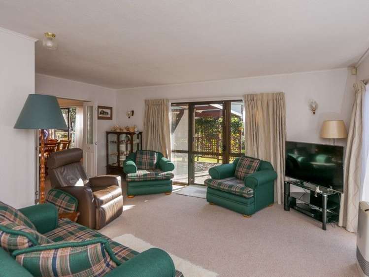 28 Awanui Drive Waikanae_8