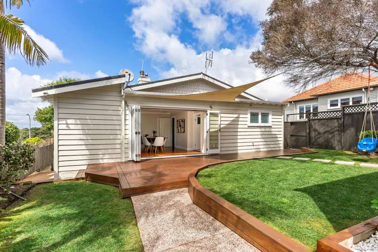 12 Ngataringa Road Devonport_1