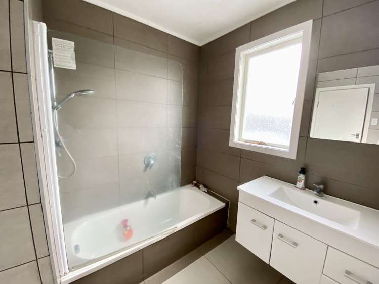 67 Forest Hill Road Henderson_5