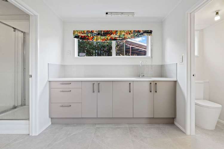 8 Uppingham Crescent Hillcrest_18