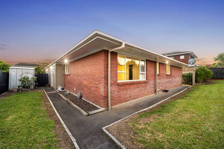 2/42 Luton Avenue Sunnyhills_14