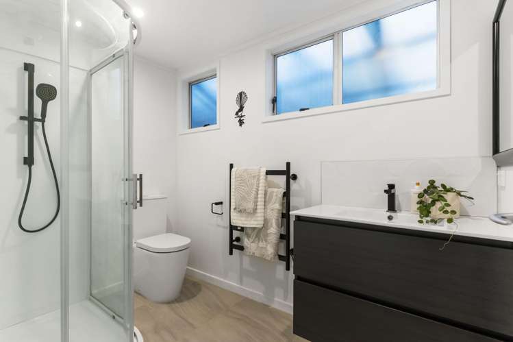 52 Alton Avenue Hillcrest_13