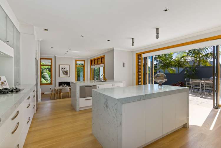 8b Wynsfield Garden Saint Heliers_11