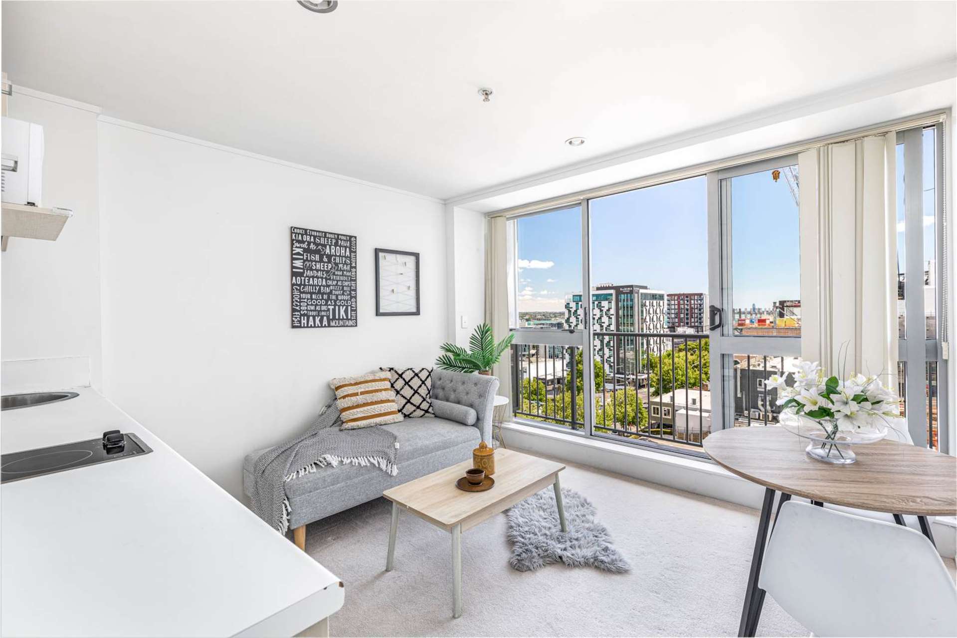 818/72 Nelson Street Auckland Central_0