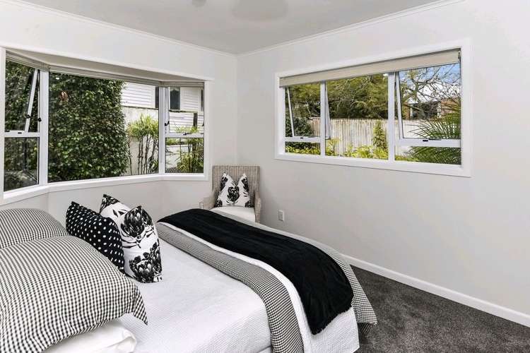 48a Seaview Road Castor Bay_23