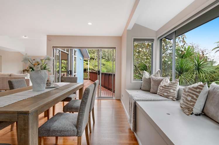 9 Springwater Vale Unsworth Heights_10