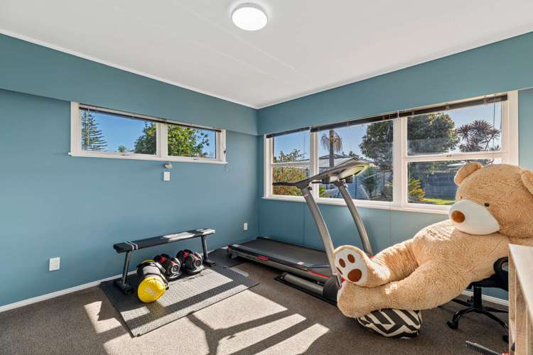 5 Snell Avenue Papakura_13