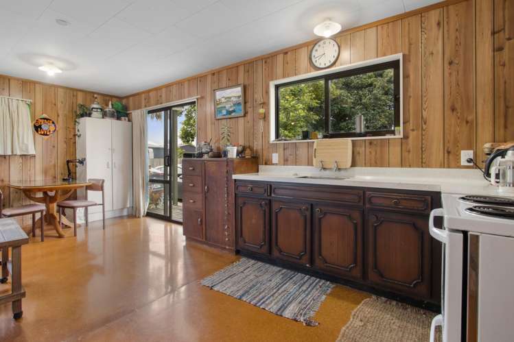 33 Athenree Road Athenree_15