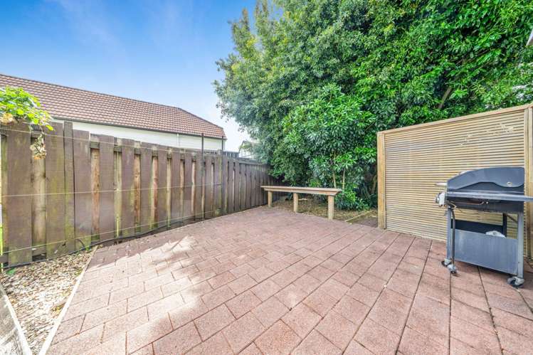 2/31 Challen Close Conifer Grove_5