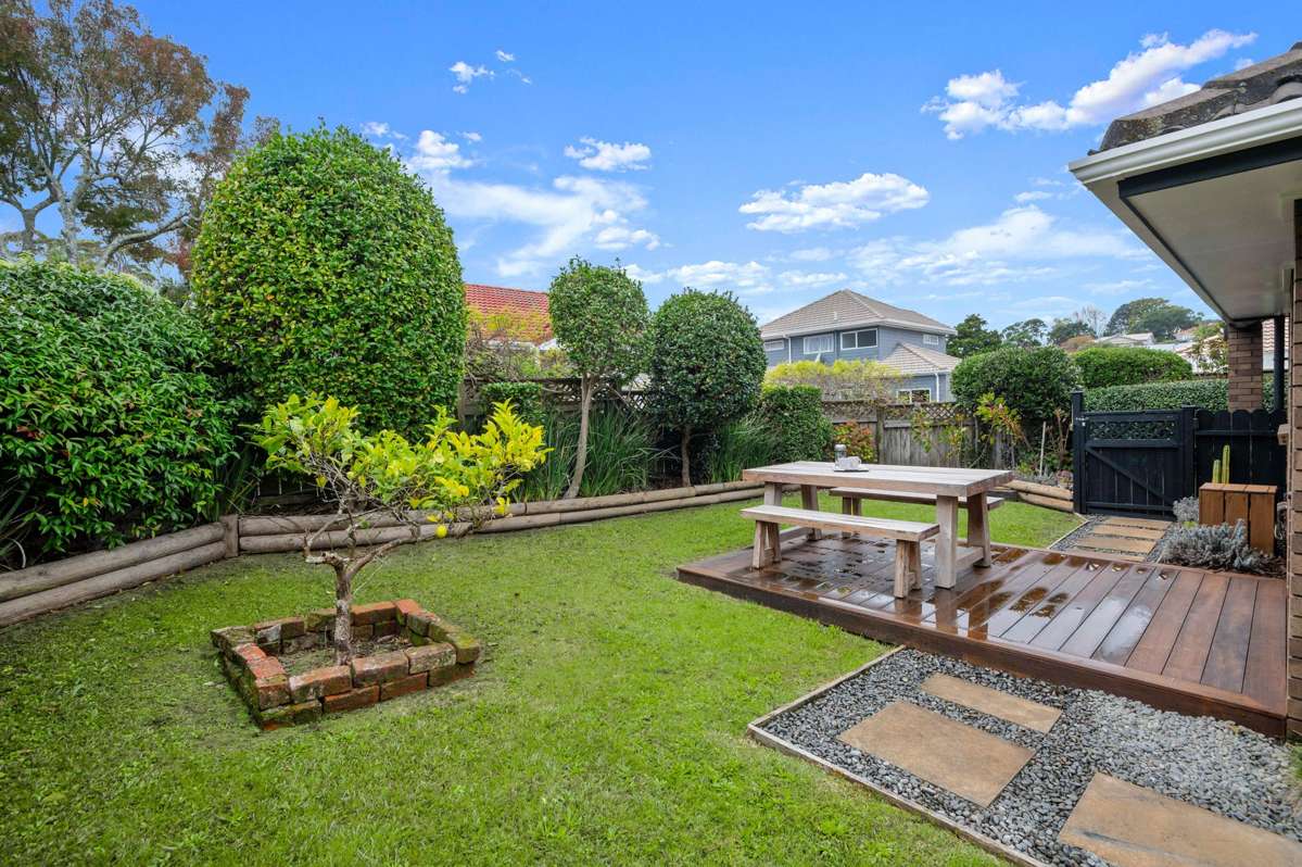 2/10 Lonsdale Street_2