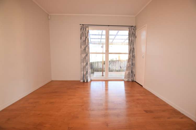 17 Universal Drive Henderson_5