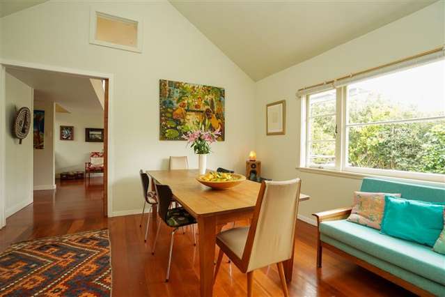 62 Selbourne Street (inc Power, Water - Furnished) 10031_2