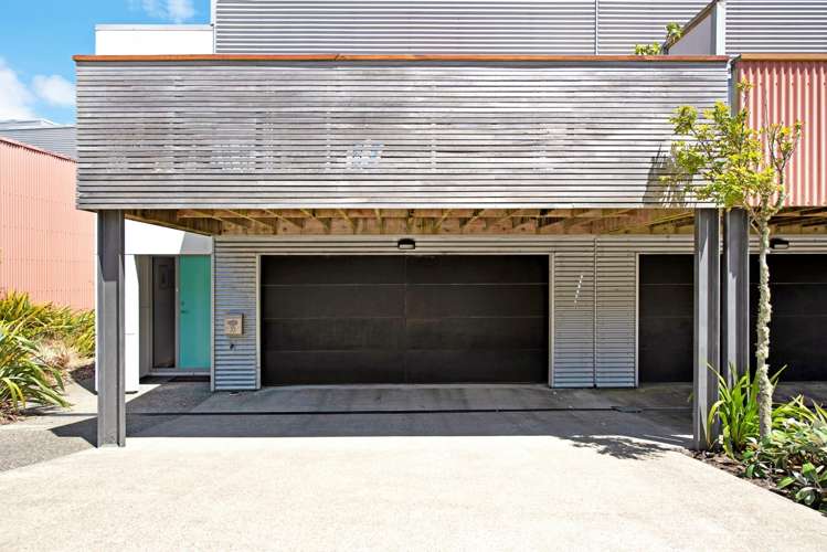 35 Saddleback Grove Karori_27