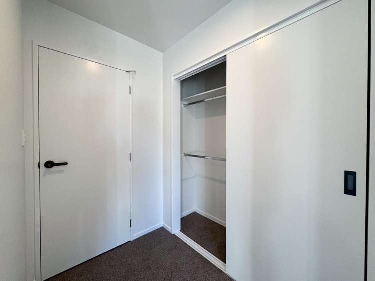 1/16 Molley Green Place 10044_7