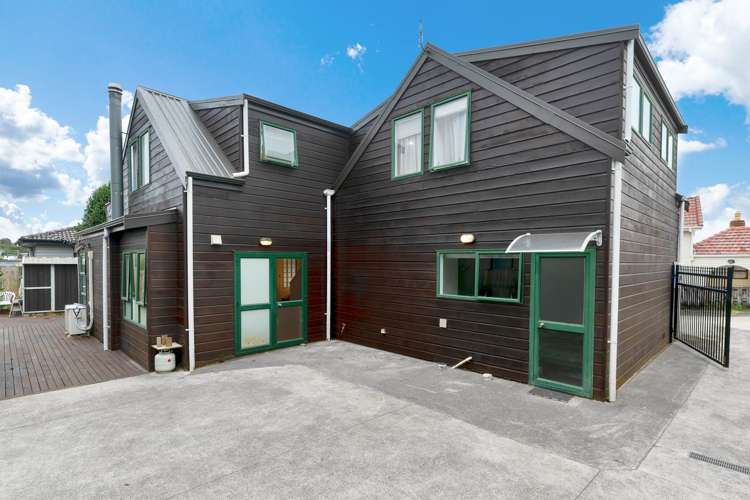 8 Marshall Laing Avenue Mt Roskill_24