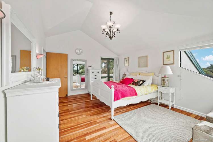 1 Whangaparaoa Road Red Beach_30