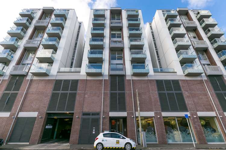 8f/10 Lorne Street Te Aro_13