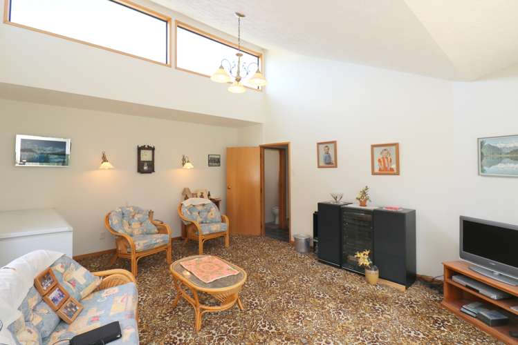 215 Findlay Road Ascot_26