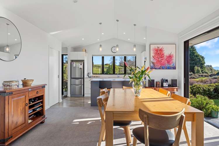 29 Cupola Crescent Richmond_4