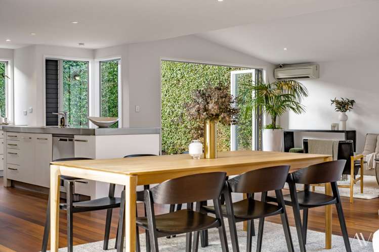 39 English Oak Drive Schnapper Rock_6